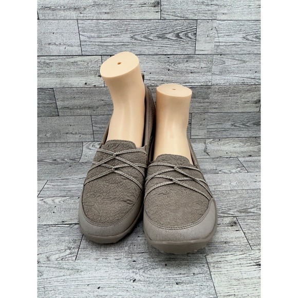 Skechers Classic Fit Taupe Slip On Bungee Loafers 23129 Womens 8.5 Memory Foam - Picture 2 of 12